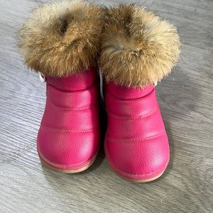 Toddler snow boot used